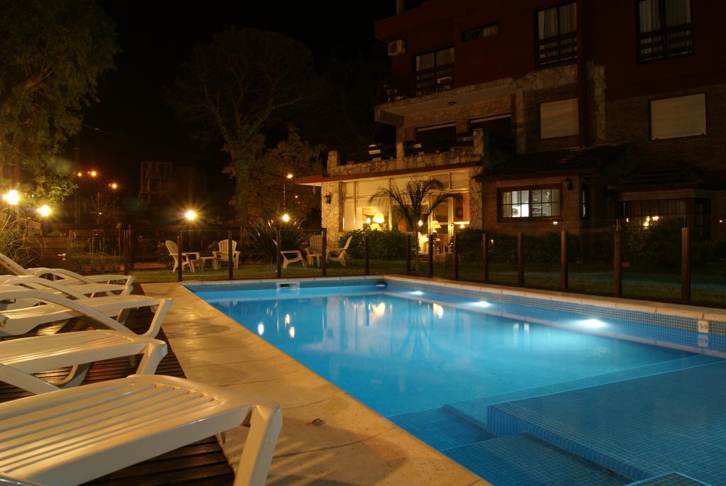 Hotel Europa Пинамар Экстерьер фото
